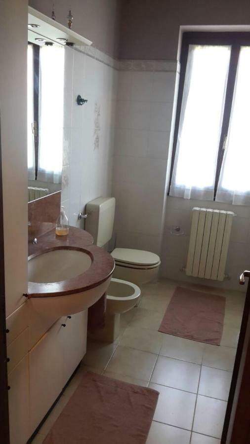 Villa Iris -Pet Friendly Stay - Garden - Private Parking- Bike Friendly Holiday House Colico Zewnętrze zdjęcie