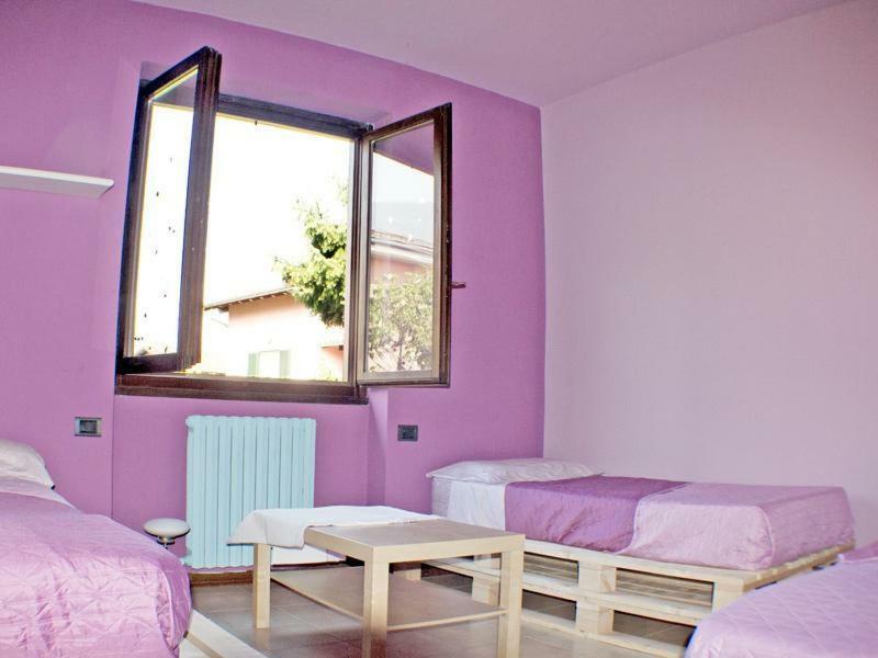 Villa Iris -Pet Friendly Stay - Garden - Private Parking- Bike Friendly Holiday House Colico Zewnętrze zdjęcie